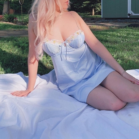 🍋For Love and Lemons Paloma Slip Dress - Picture 4 of 16